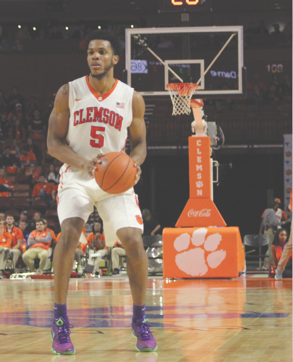 Junior+Forward+Jaron+Blossomgame+%285%29+scored+a+career-high+33+points+in+the+Tigers+loss+to+NC+State.%26%23160%3B
