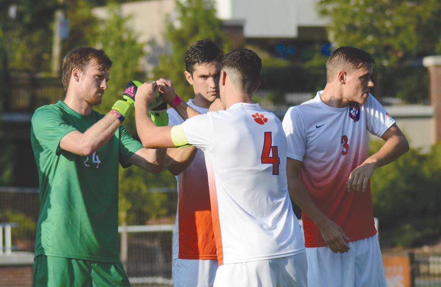 Men's Soccer Still Looking for First Conference Win