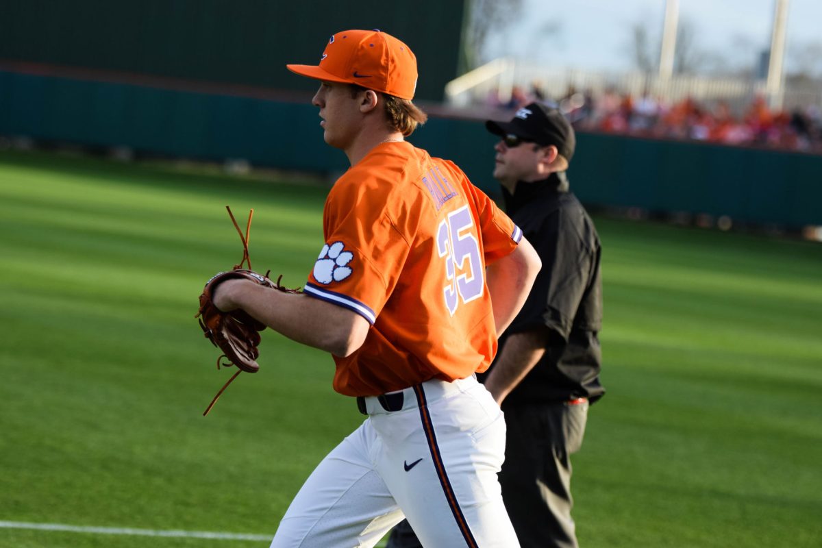 Senior+relief+pitcher+Ryan+Miller+%2835%29+jogs+out+onto+the+field+during+the+Tigers%26%238217%3B+first+game+this+season+against+William+and+Mary.%26%23160%3B