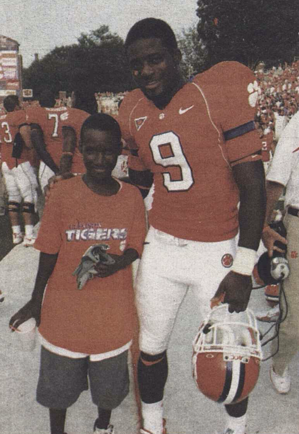 LIKE FATHER LIKE SON:&#160;Ray Ray McElrathbey, right, and his brother, Fahmarr, left, during the game.