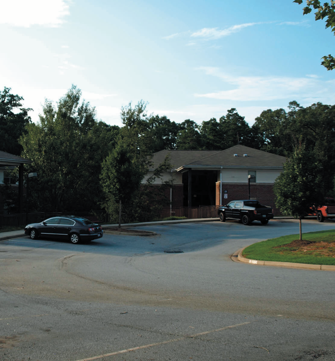 Lightsey Bridge Apartments and parking lot