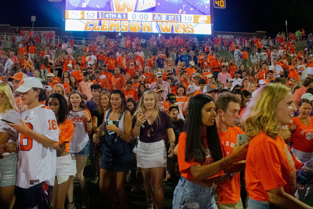 Students on the hill prepare to gather at the paw at the end of the Charlotte 49ers vs. Clemson Tigers game in Sept. 2019.