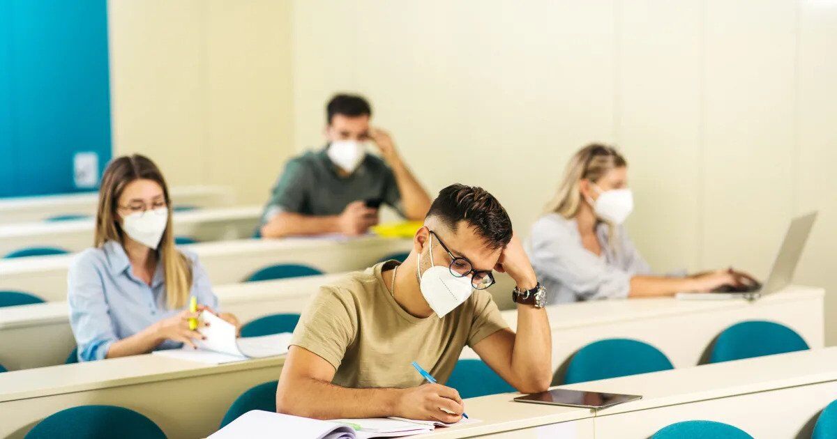 Masks will be required on campus once again in the Spring semester