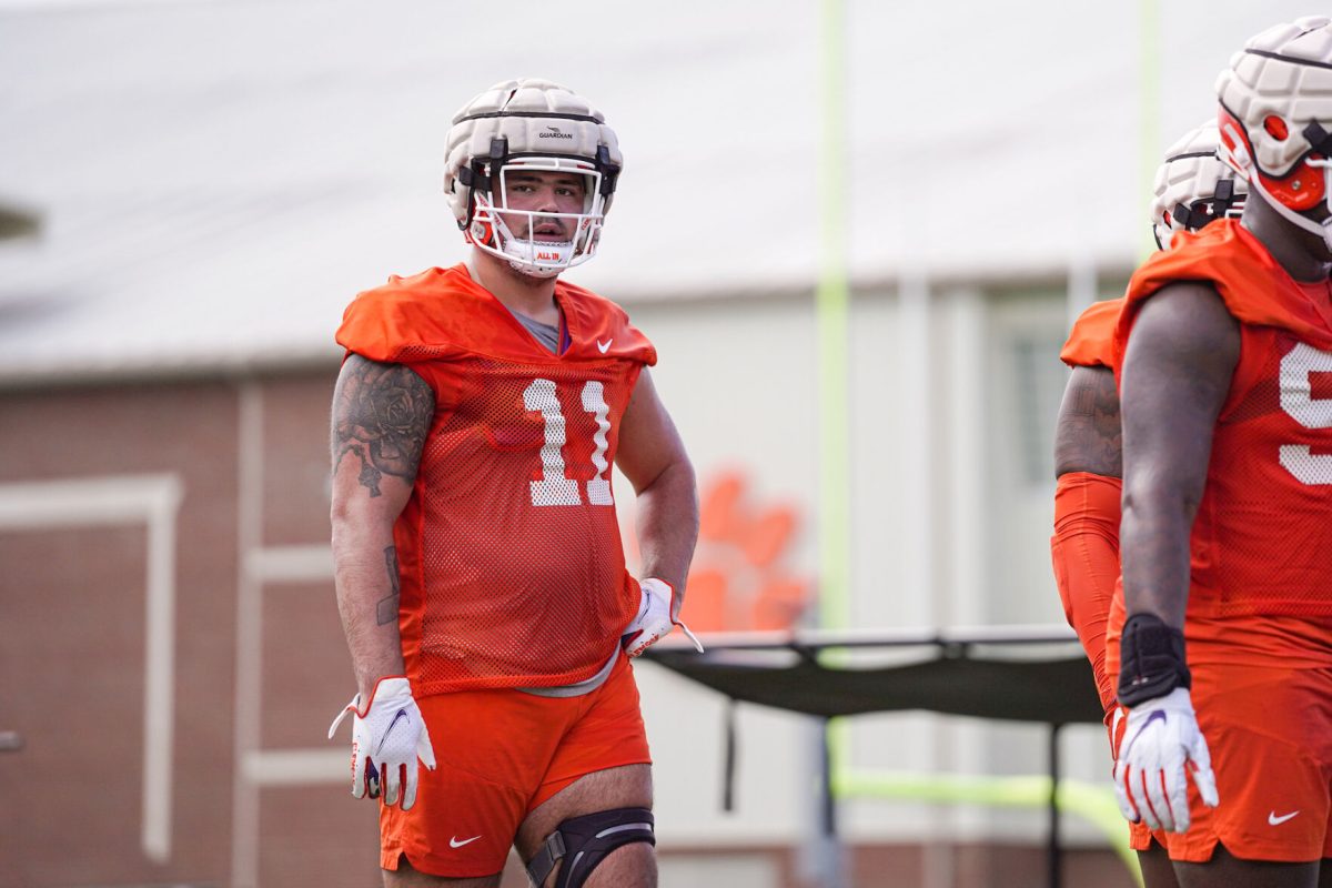 Clemson+defensive+tackle+Bryan+Bresee+participates+in+fall+camp+ahead+of+the+Tigers+2022+season.%26%23160%3B