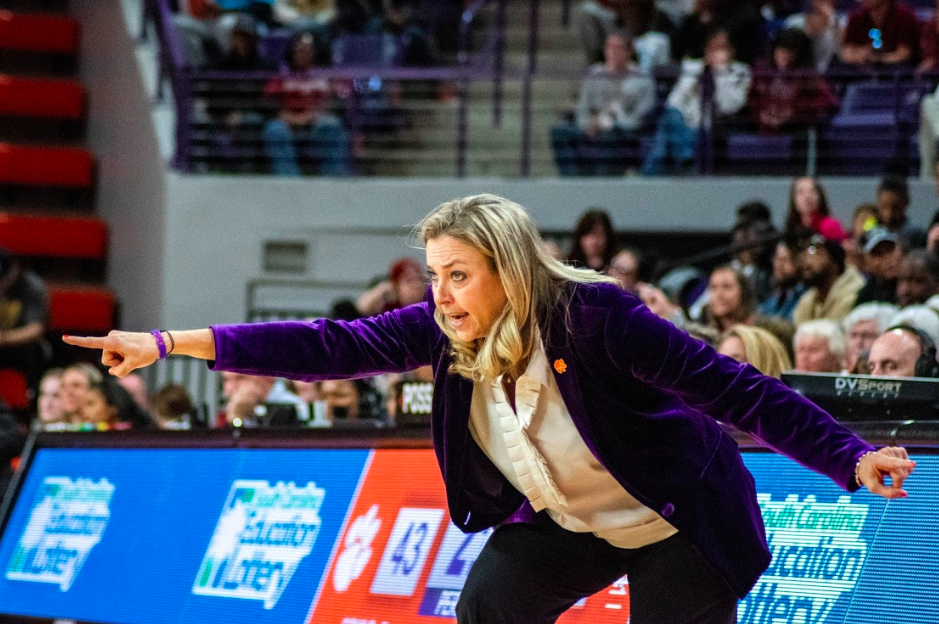 Clemson women's basketball head coach Amanda Butler coaches on the sideline at Littlejohn Coliseum.&#160;