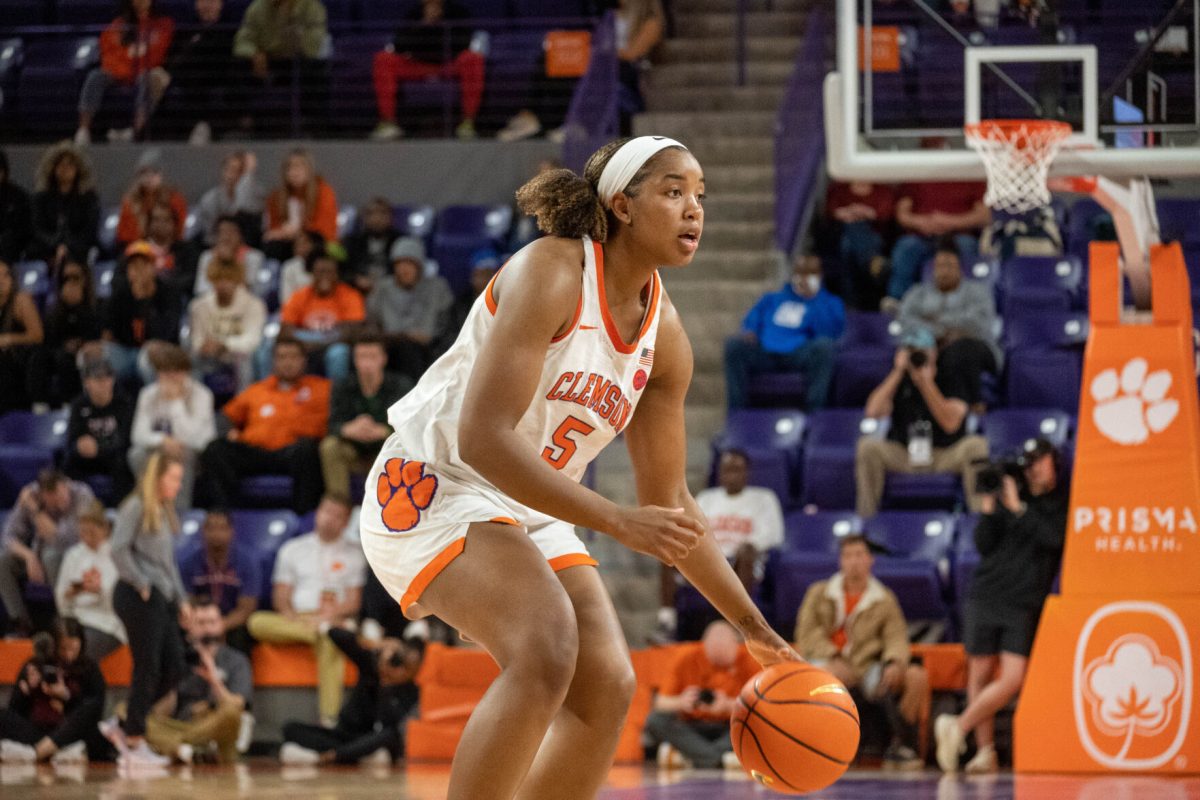 Clemson forward Amari Robinson (5) tied her career-high with 27 points against the North Carolina Tar Heels in the second round of the 2023 ACC Tournament.