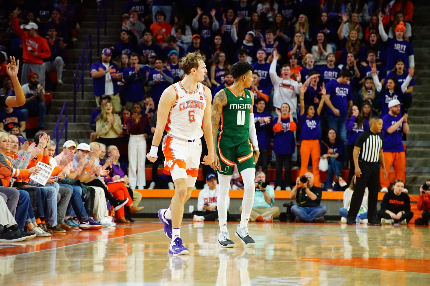 Paws up, paws down: Clemson vs. Miami