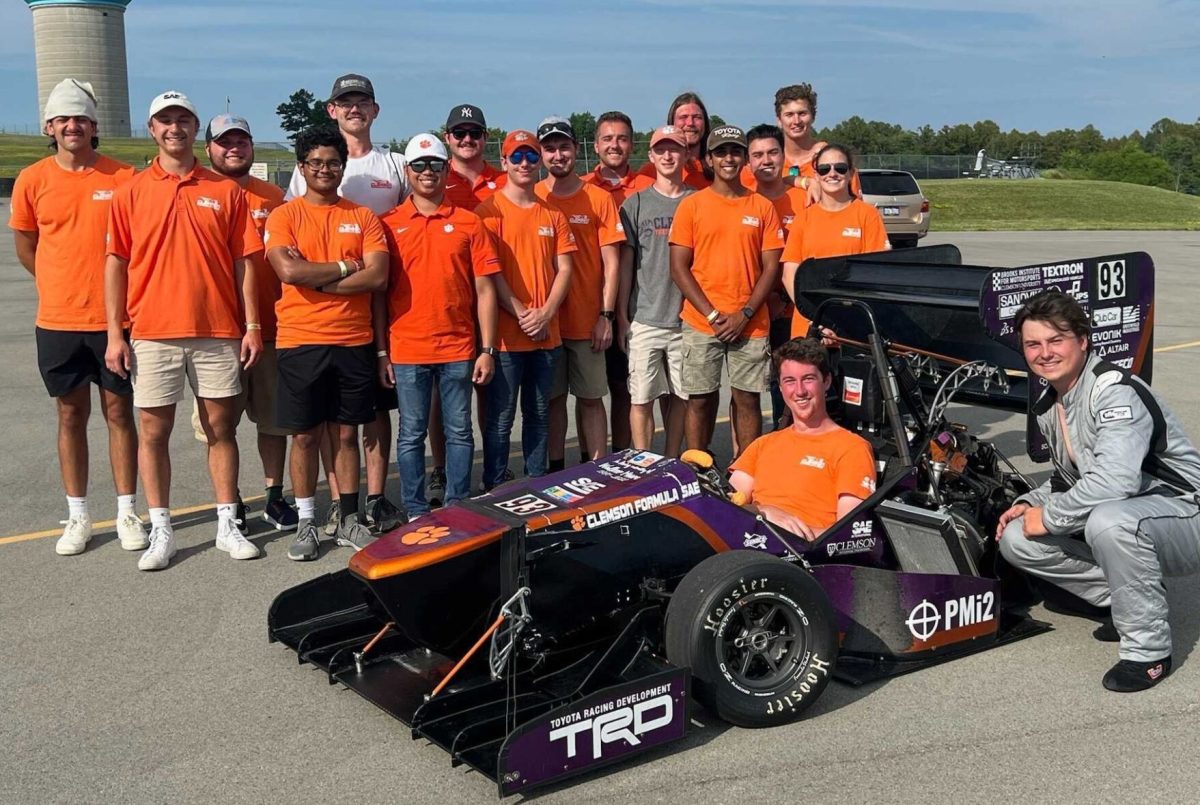 The+Formula+SAE+team+has+over+50+active+members%2C+with+many+going+to+Michigan.