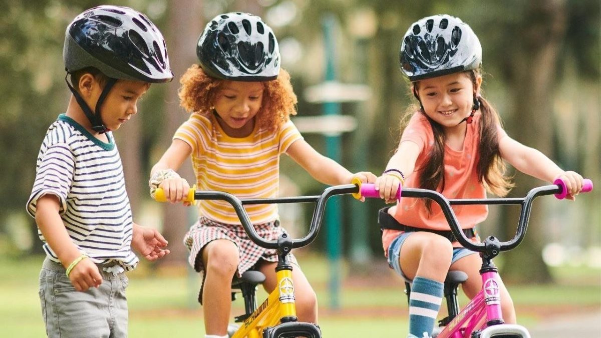 Grab+Childhood+by+the+Handlebars%3A+The+Benefits+of+Biking+for+Kids