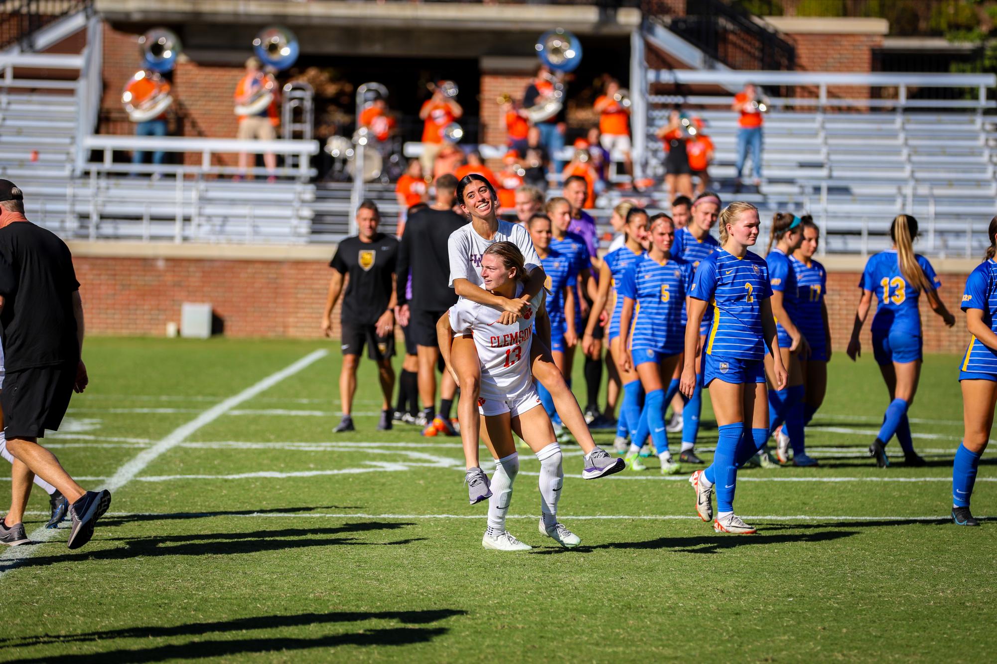 Gallery: No. 8 women's soccer defeats No. 18 Pitt in senior day victory