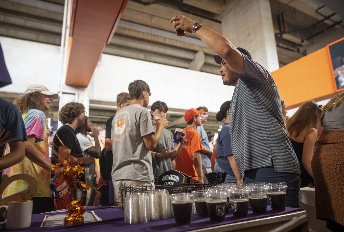 Clemson students recieve coffee from One Nation Coffee at this years Tiger Prowl. 