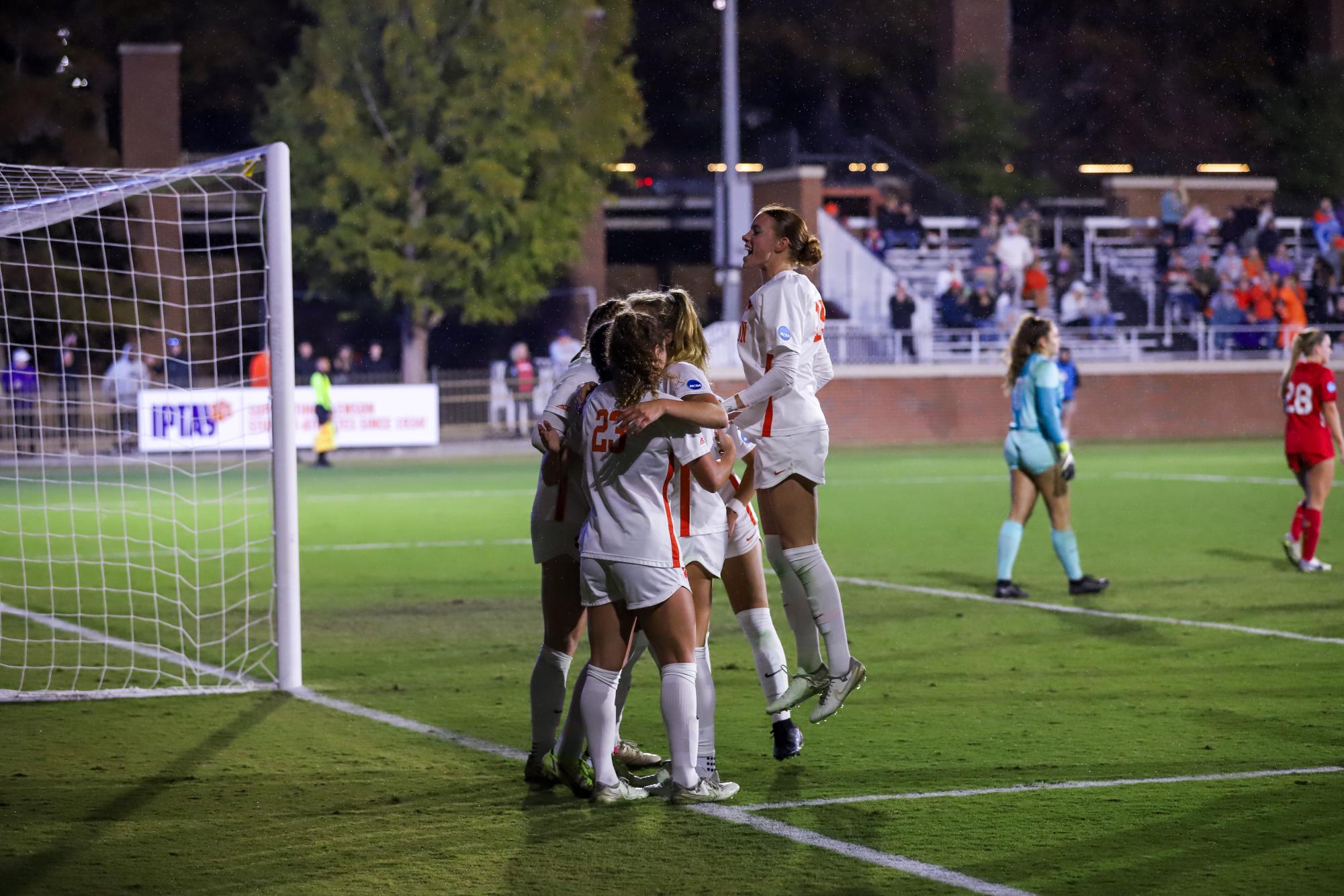Gallery: Clemson defeats Radford in NCAA Tournament