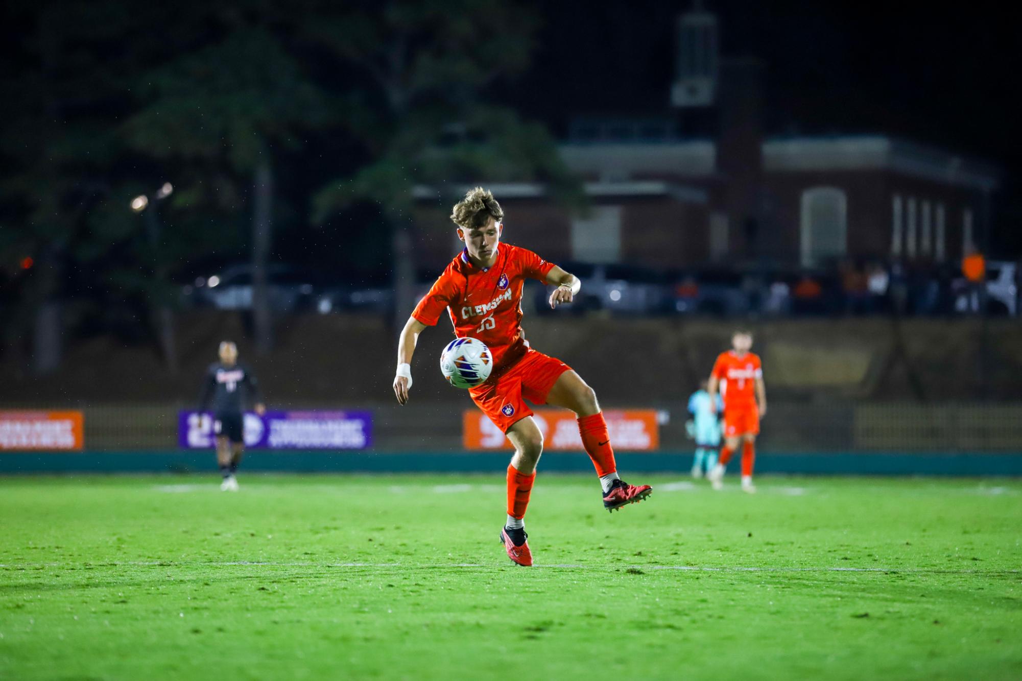 Gallery: Clemson dominates Louisville, advances to ACC Championship