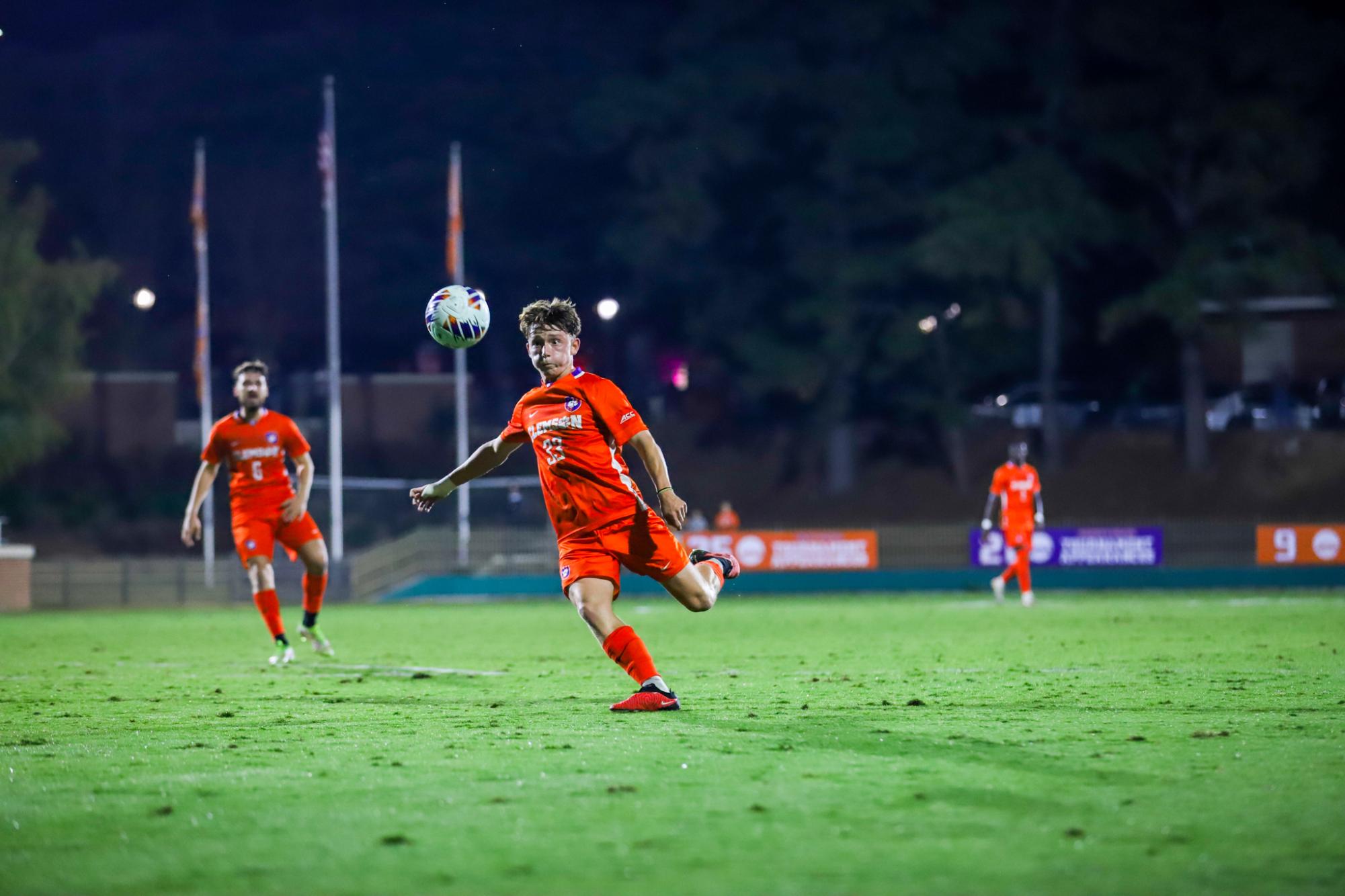 Gallery: Clemson dominates Louisville, advances to ACC Championship