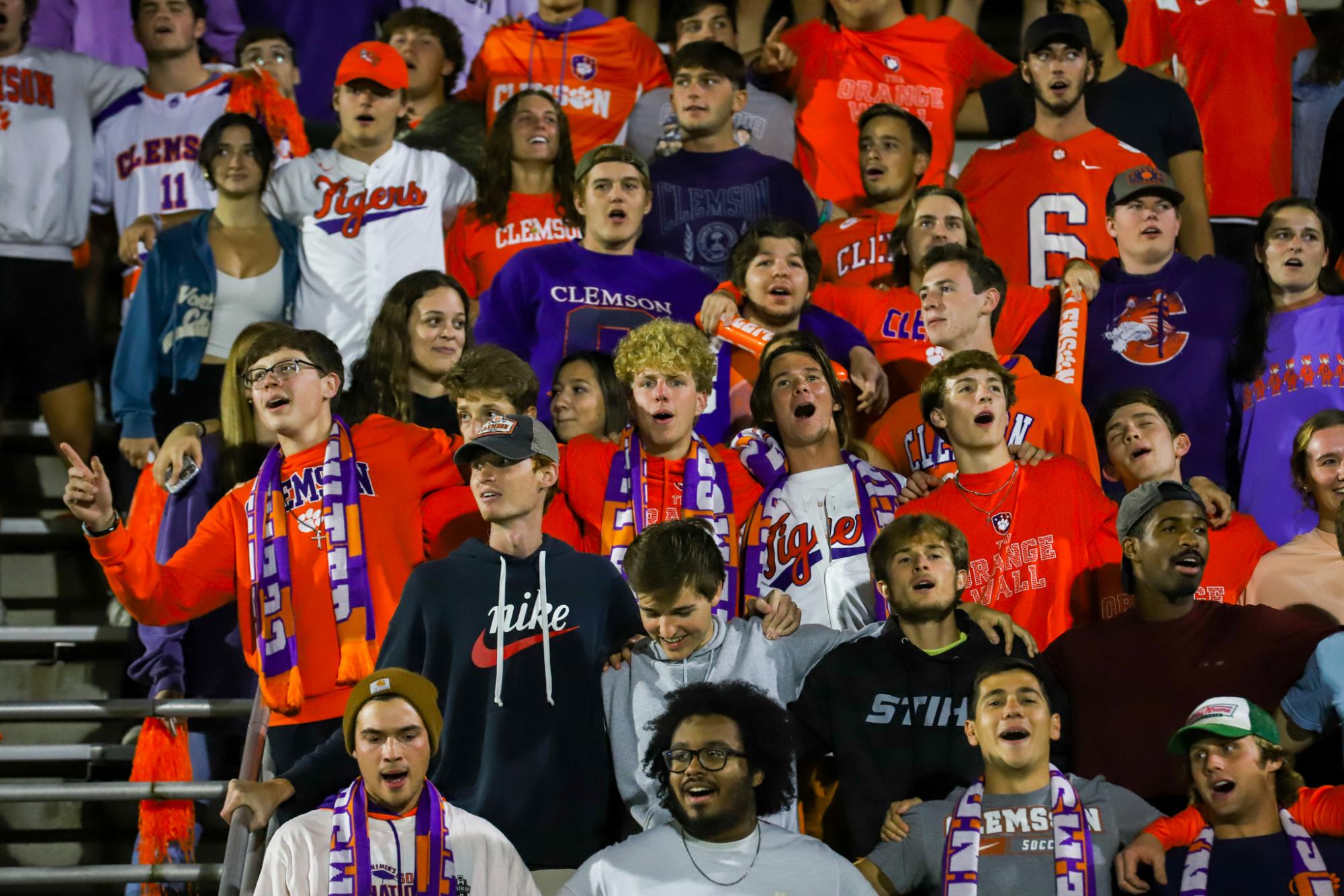 Gallery: Clemson dominates Louisville, advances to ACC Championship