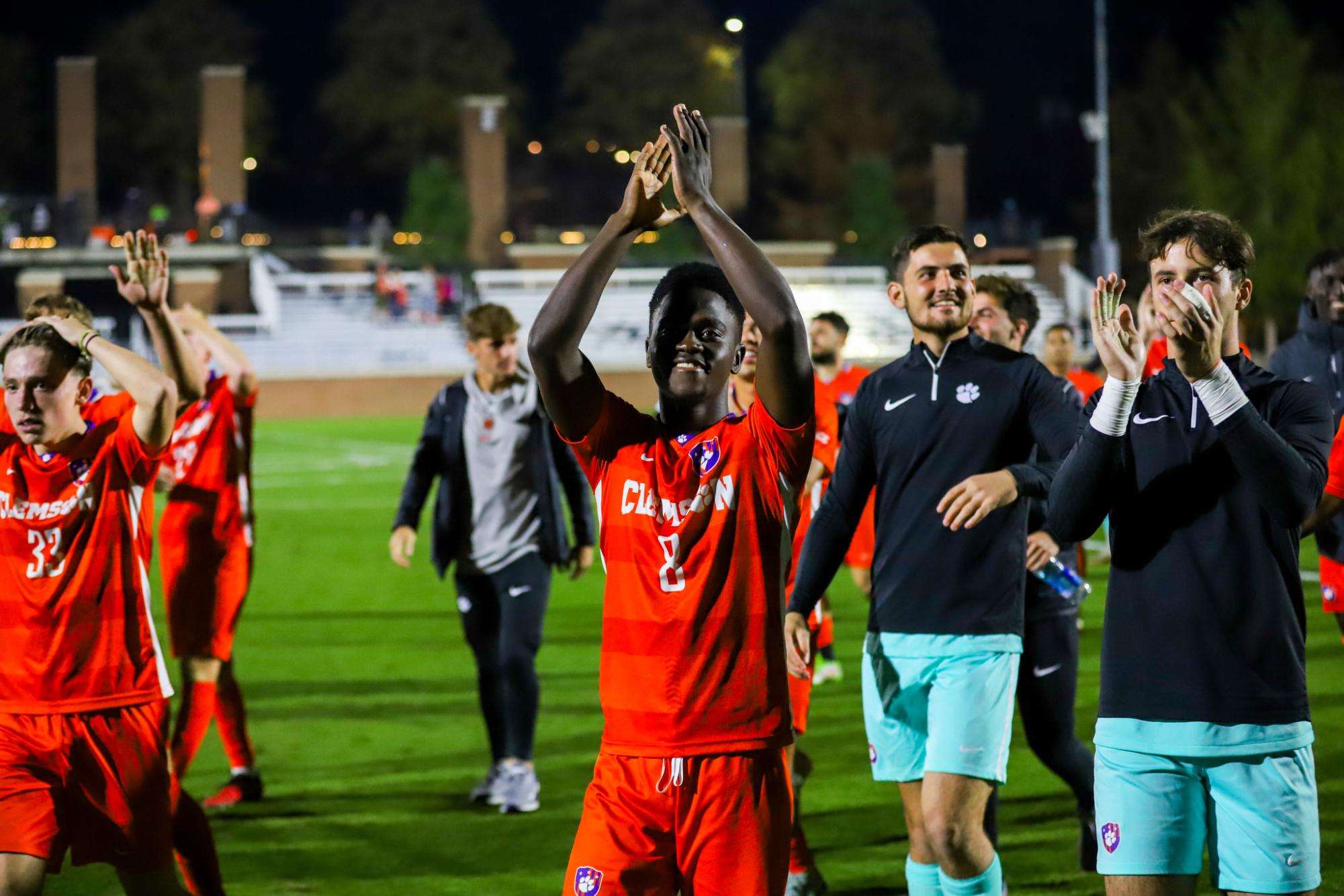 Gallery: Clemson dominates Louisville, advances to ACC Championship