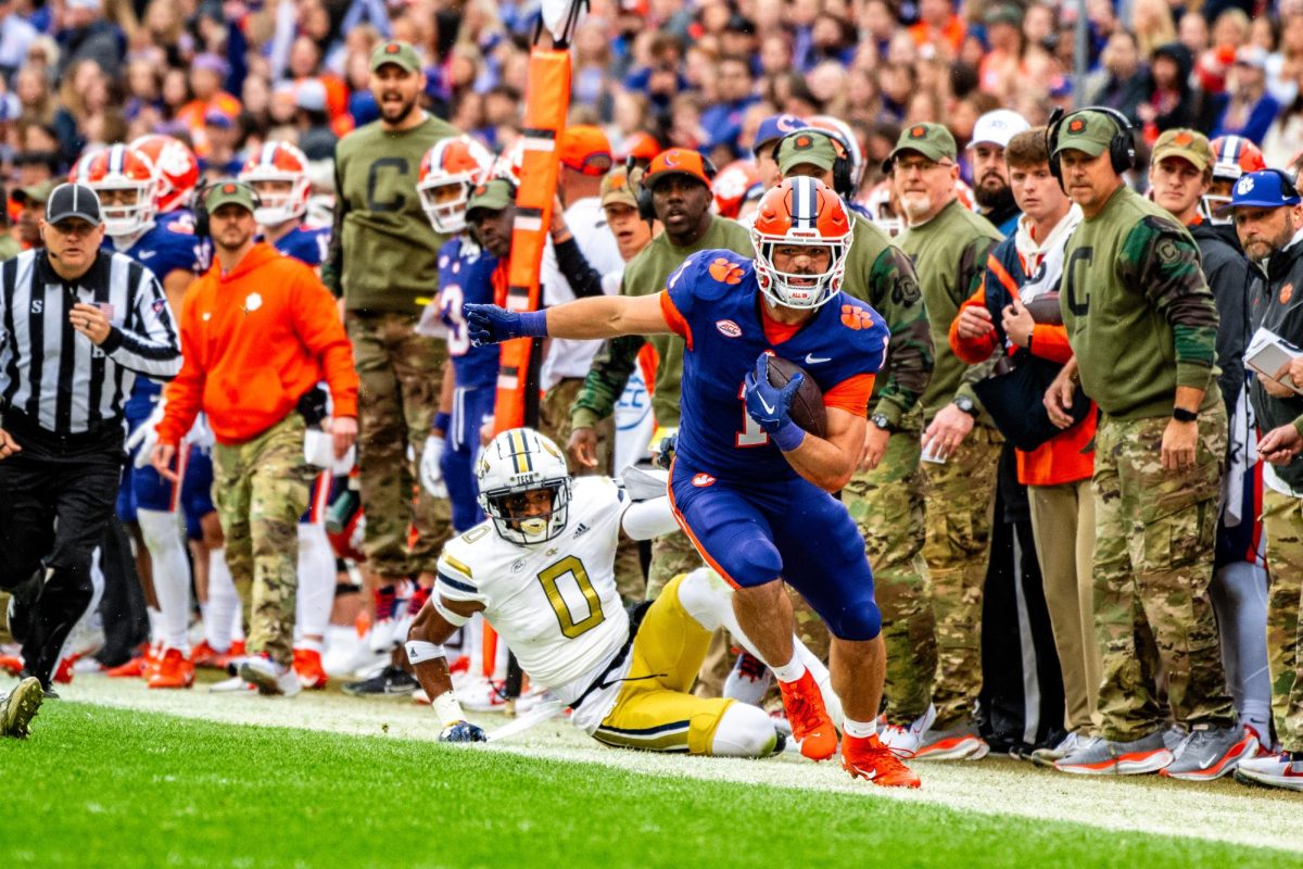 Clemson+running+back+Will+Shipley+takes+a+handoff+during+the+Tigers+game+against+Georgia+Tech+on+Nov.+11%2C+2023.