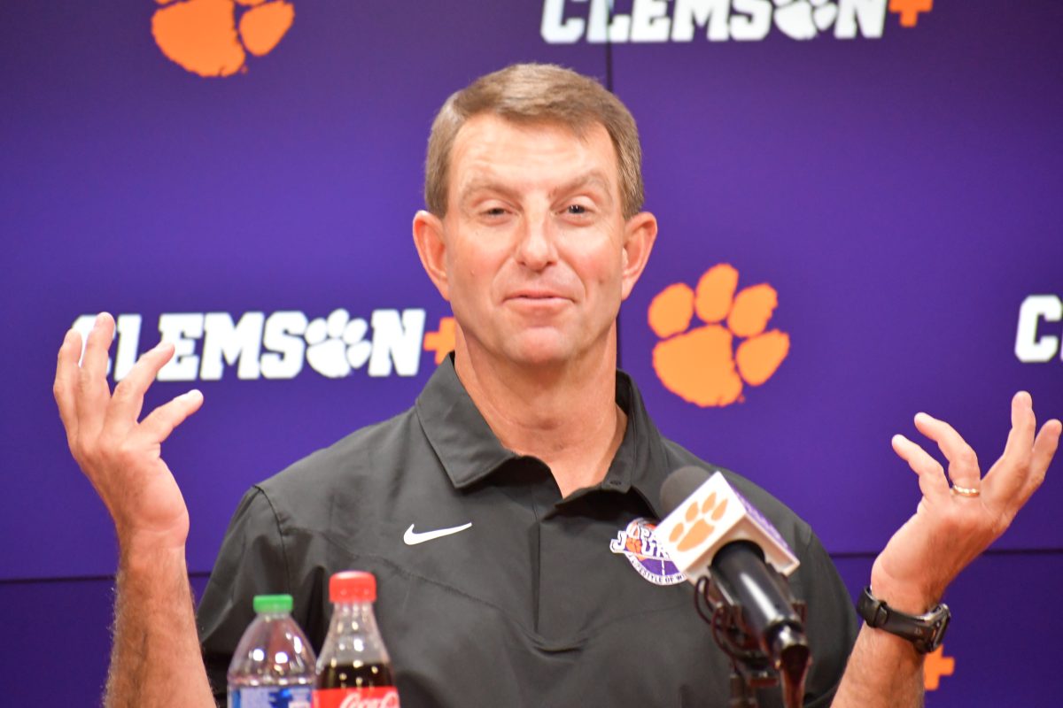 Swinney%2C+pictured+at+a+press+conference+the+day+after+his+chat+with+the+infamous+Tyler+from+Spartanburg%2C+said%2C+I+had+some+idiot+go+Old+Testament+on+me%2C+and+he+got+an+Old+Testament+response.+Yall+print+that+one.
