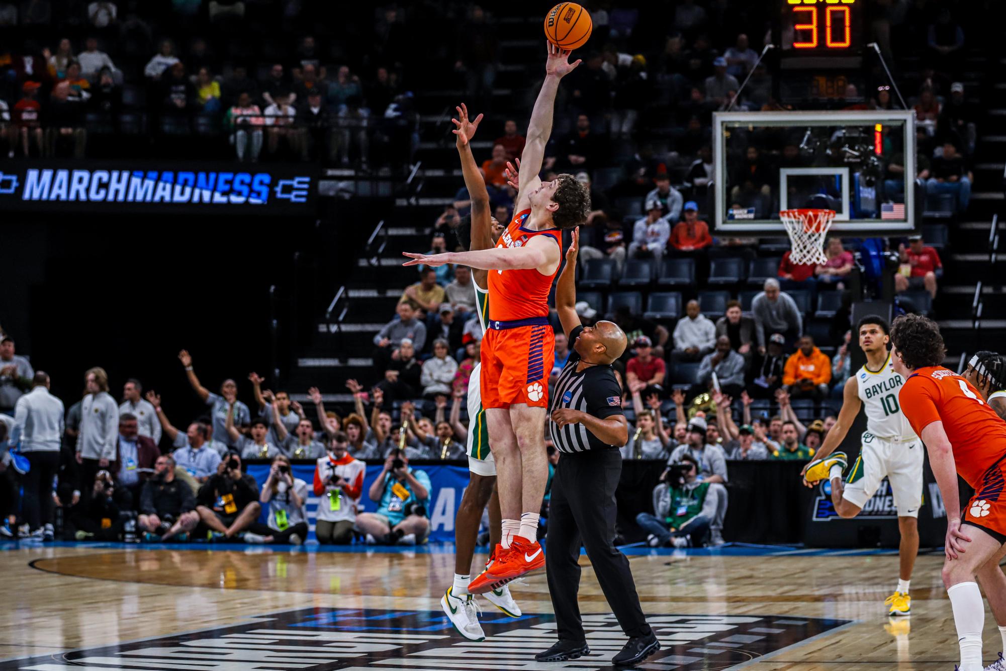 Galley: Clemson upsets Baylor in second round of NCAA Tournament