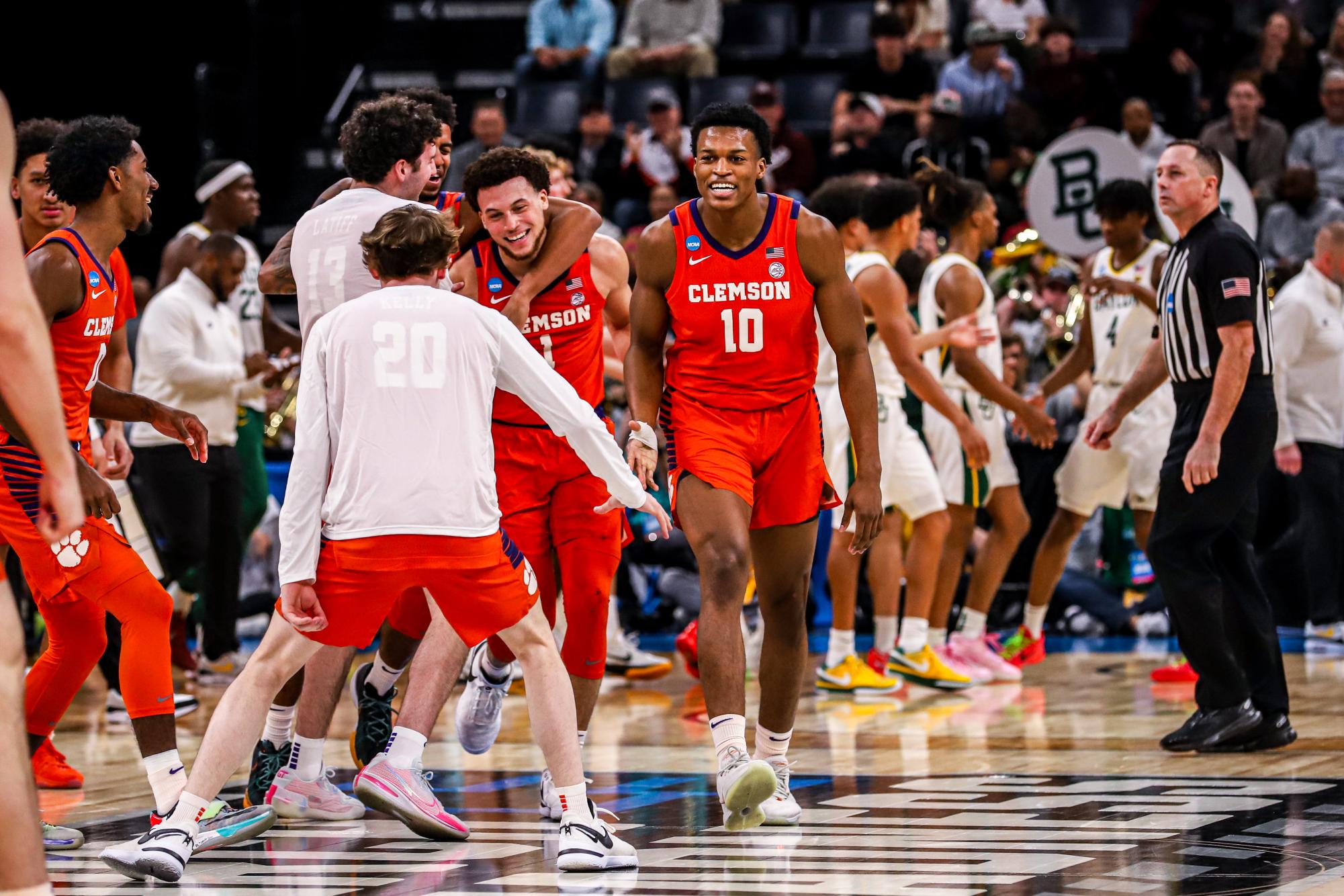 Galley: Clemson upsets Baylor in second round of NCAA Tournament
