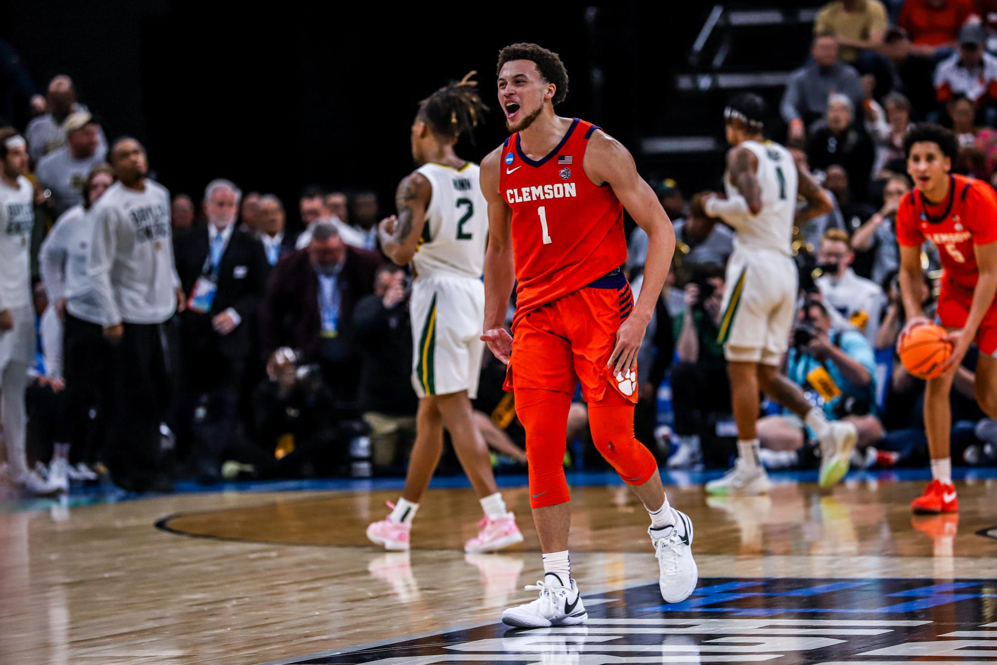 Galley: Clemson upsets Baylor in second round of NCAA Tournament