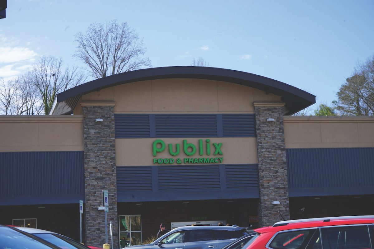 Located right off campus with weekly deals, Publixs Gateway Village location is a Clemson favorite. 