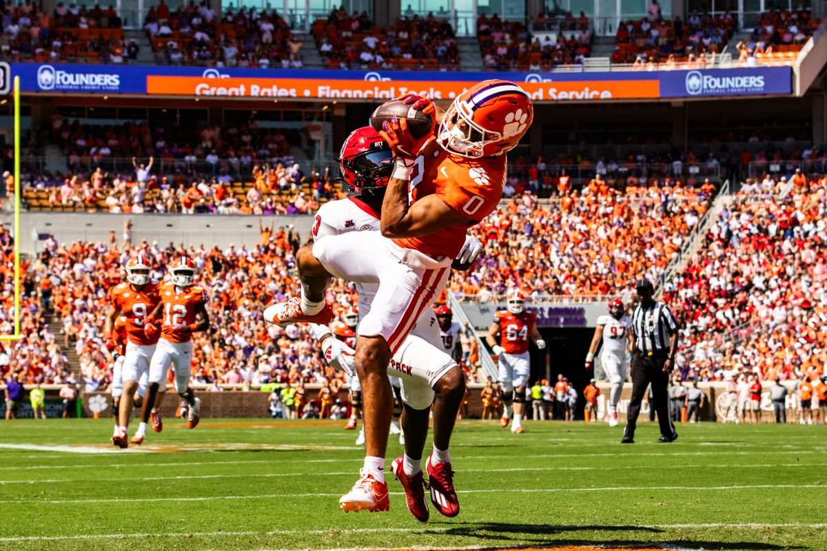 Antonio Williams made a 31-yard touchdown catch in the first quarter of Saturday's game against the NC State Wolfpack.