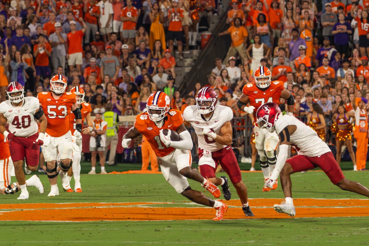 Patt-Henry (11) scored his first collegiate touchdown against Stanford on Saturday.