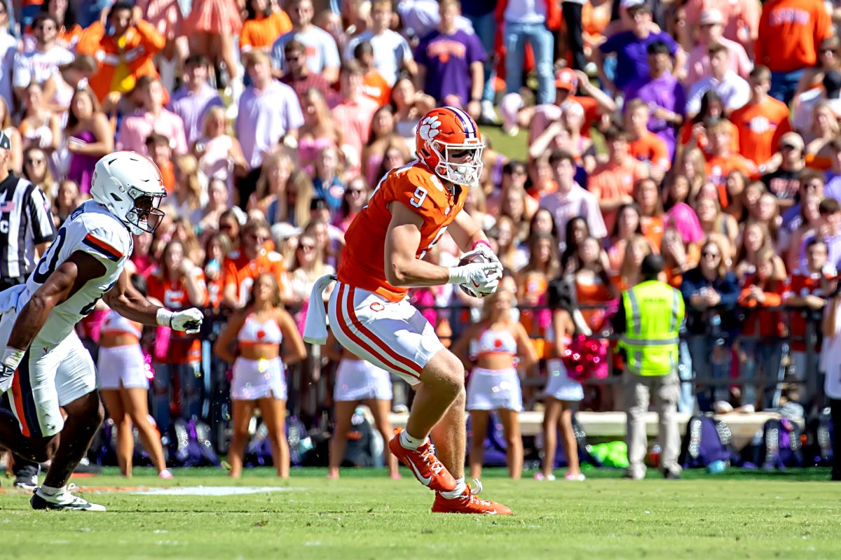 Jake Briningstool (9) recorded his 113th reception on Saturday afternoon against the Virginia Tech Hokies, which is the most in school history. 