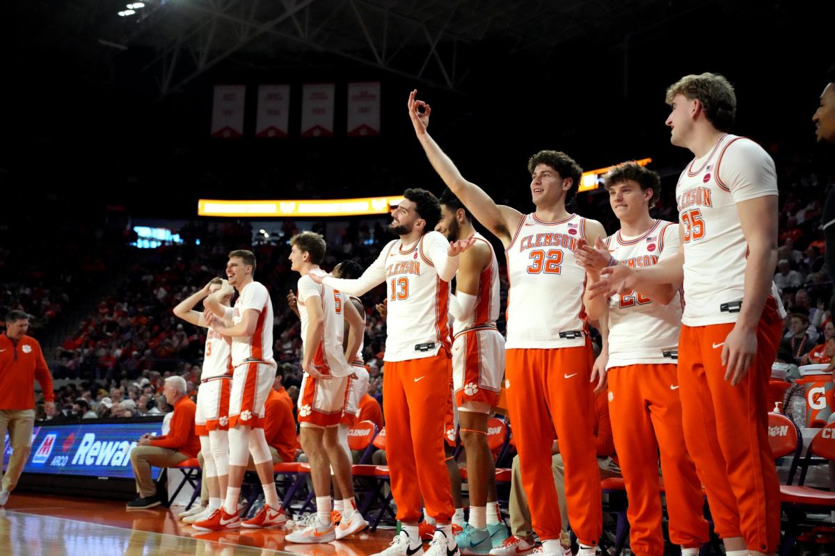 The Clemson men's basketball team hopes to win its eighth game out of nine total in ACC play on Wednesday, where the Tigers will face the Syracuse Orange at Littlejohn Coliseum. 