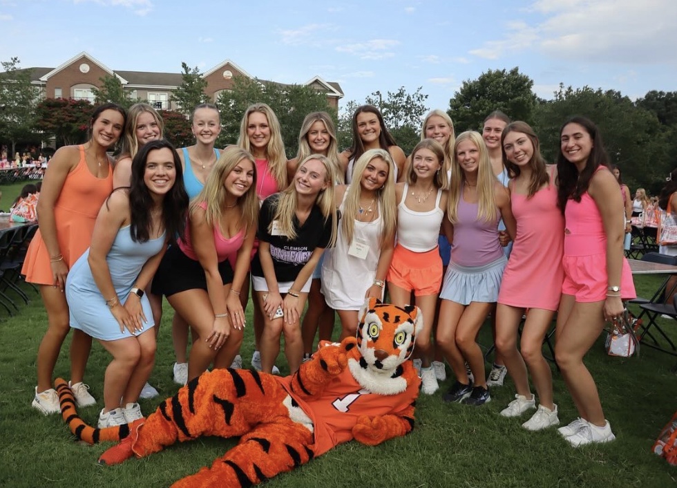 PNMs can plan to wear athleisure attire for the Convocation round of Primary Recruitment.
