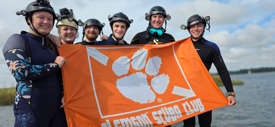 Clemson Scuba Club puts their diving gear on to venture into the local lake with hopes of exploring underwater ecosystems.