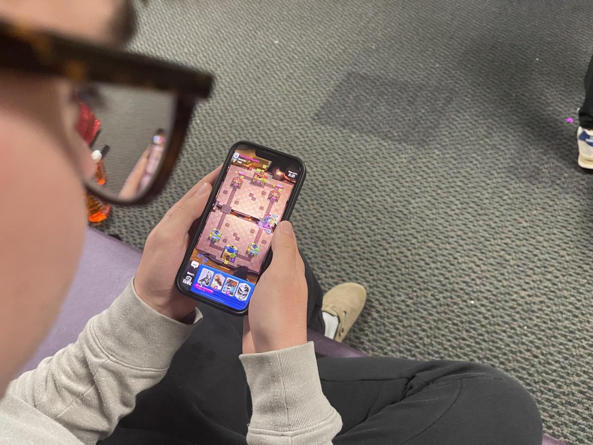 Clash Royale is making its mark on college campuses nationwide, providing users with much needed breaks from reality. 