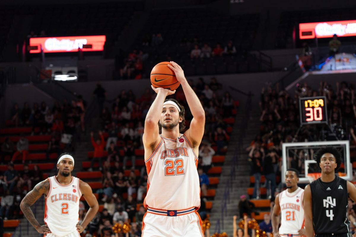 Carter Welling attempts a free throw against North Alabama on Nov. 17, 2025.