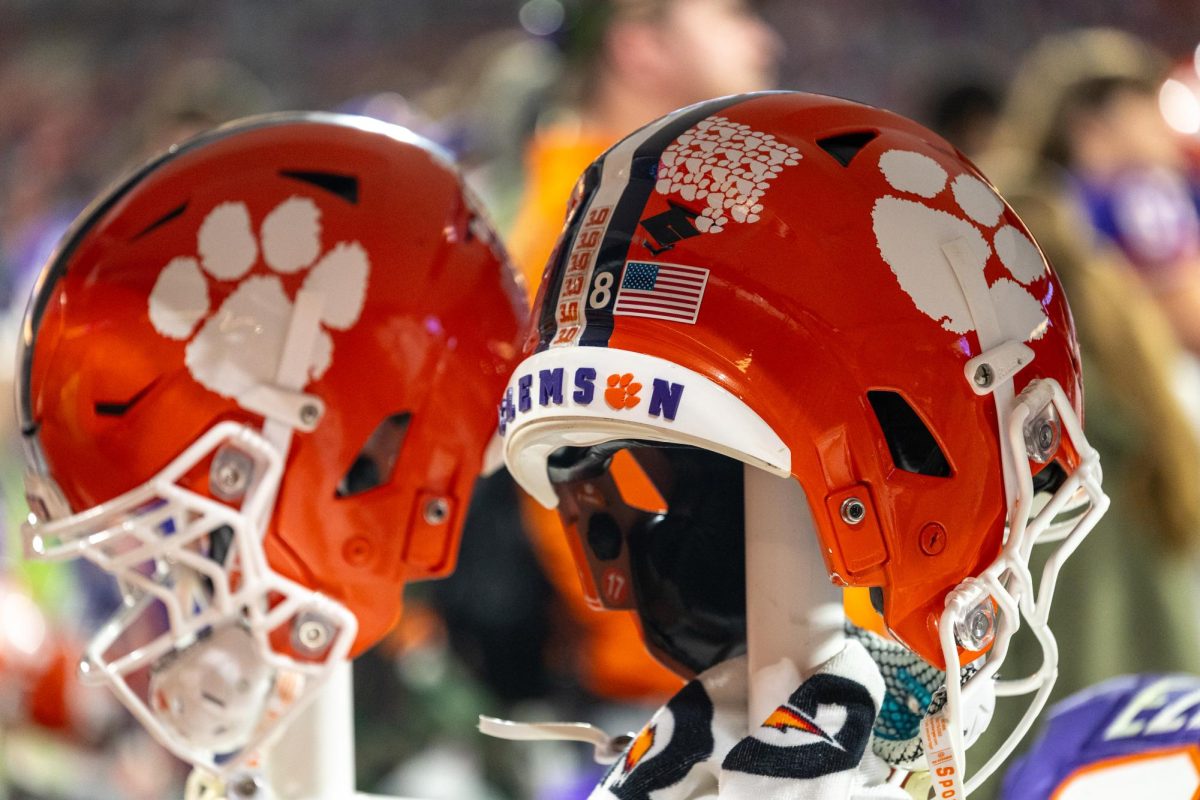 West Georgia transfer and Clemson defensive tackle Kourtney Kelly suffered a right ACL tear during a team scrimmage last week.